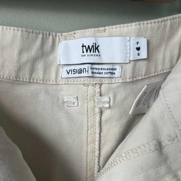 Twik Cargo Shorts in Beige size Small - Picture 4 of 5